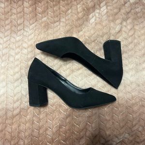 Kelly & Katie Black pumps. NWOT